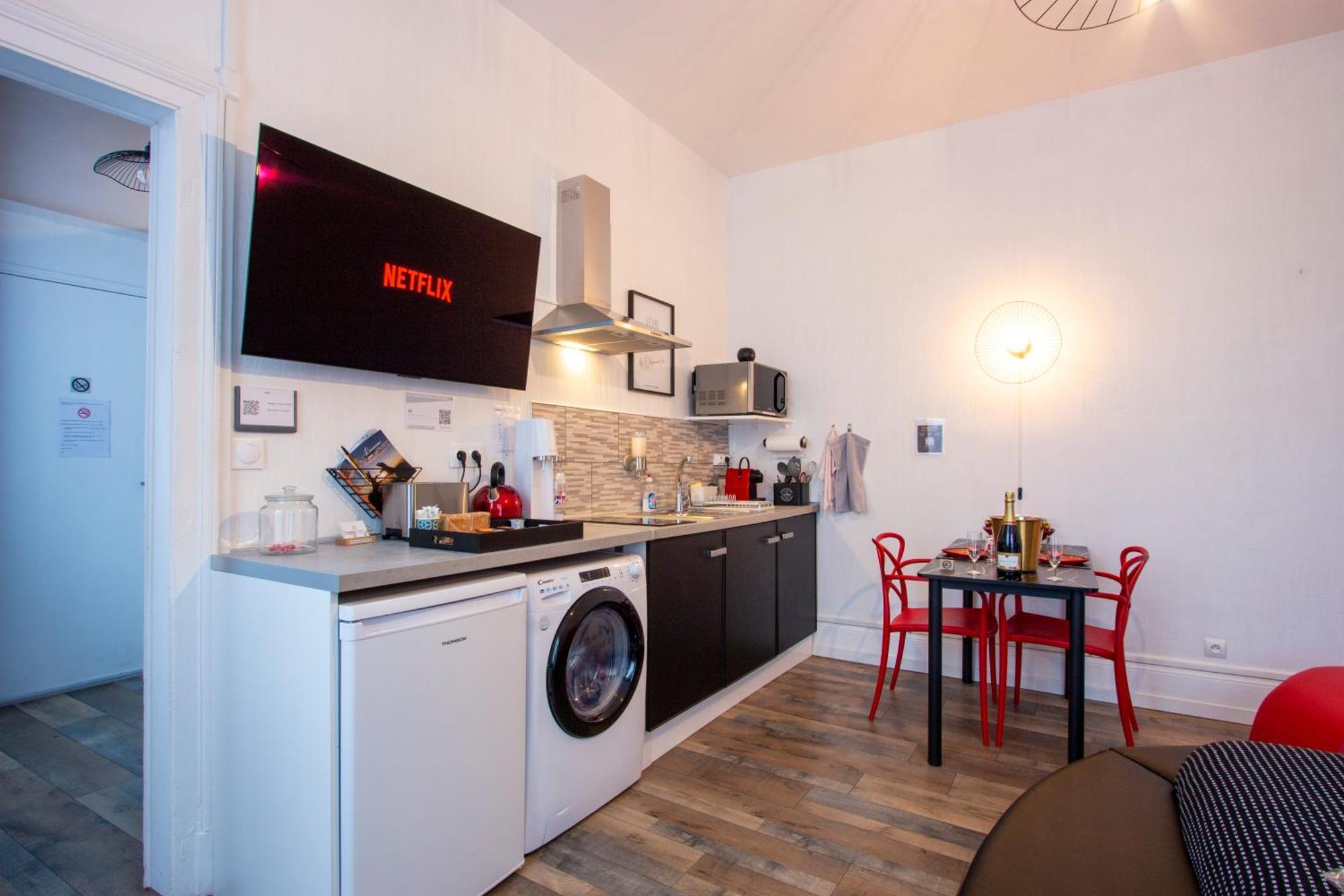 L'Hyper Centre - Netflix & Wifi - Literie Haut De Gamme - Check-In 24H24 - Goodmarning Châlons-en-Champagne Exteriör bild